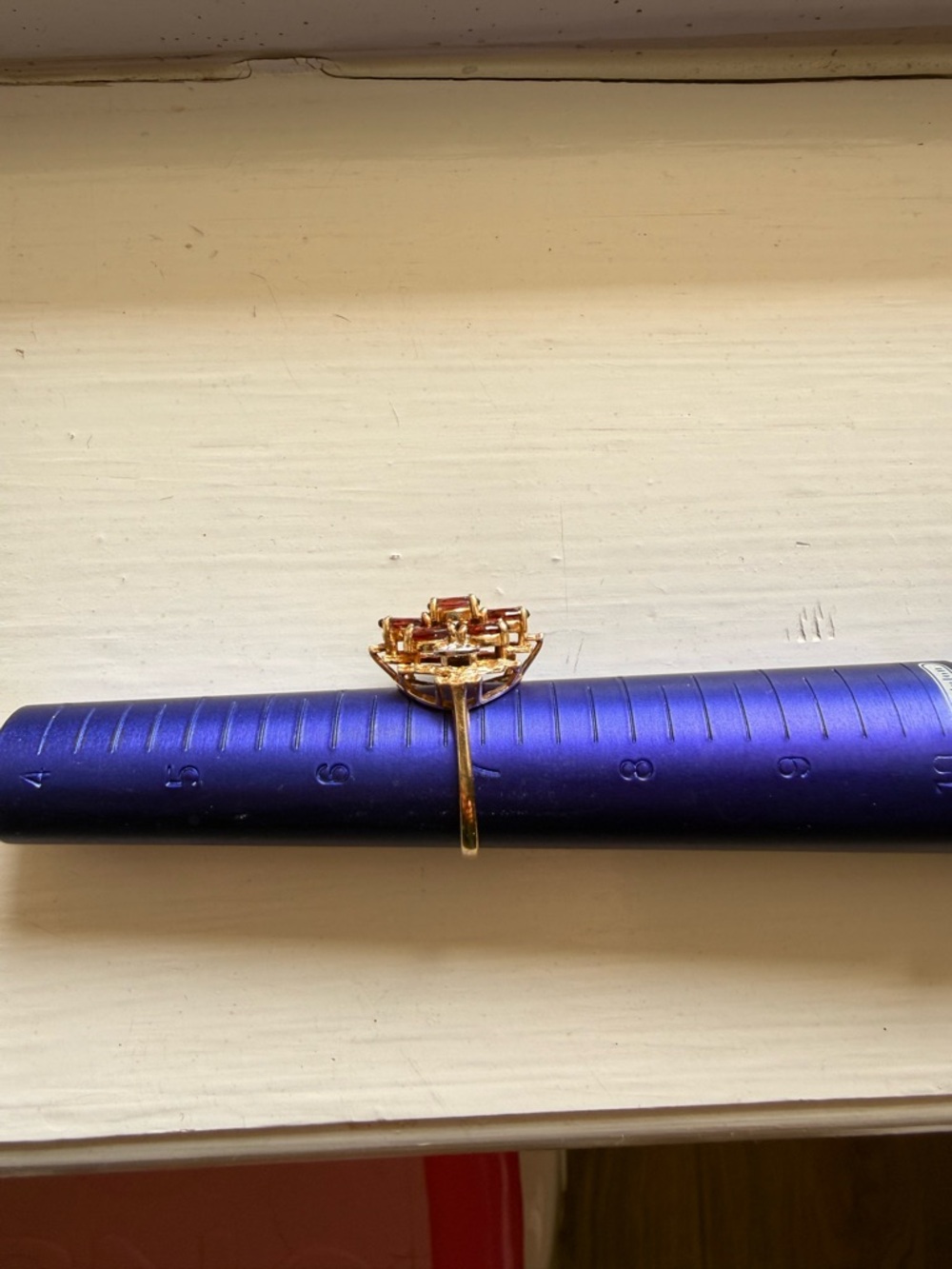 Elegant Gold Ring with Deep Red Garnet Stones - Picture 7 of 7